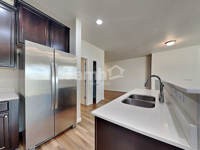 Building Photo - 16602 NE 91st Street