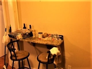 Building Photo - 208 Willow St