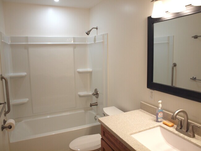 Building Photo - 3508 Becky Cir NW