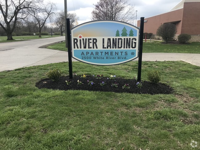 Building Photo - River Landing Apartments