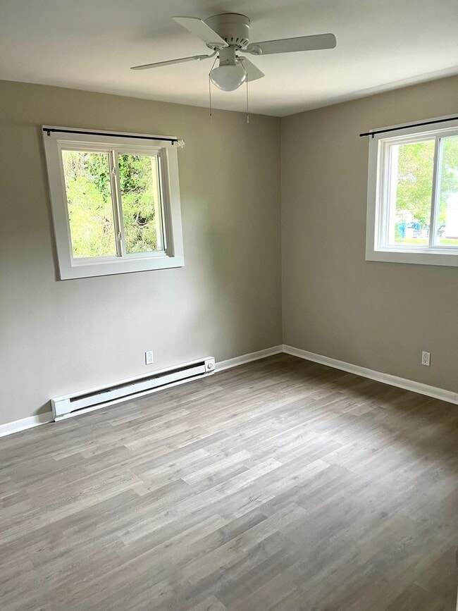 Building Photo - 104 Lassiter Dr