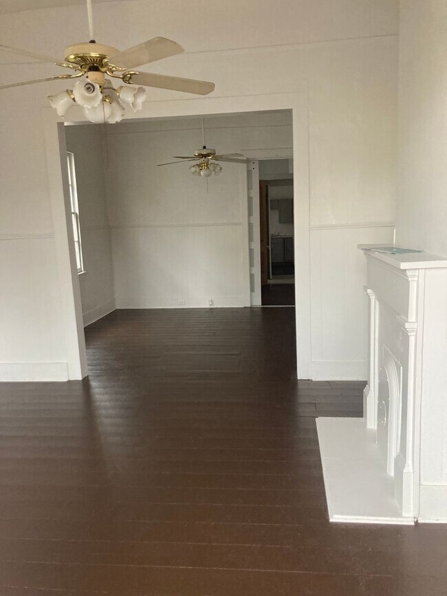 Foto del edificio - Charming Algiers Point Apartment