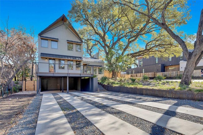 Building Photo - 1601 Chelsea Ln