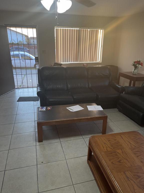 Foto del edificio - 133 S Clairmont Ave