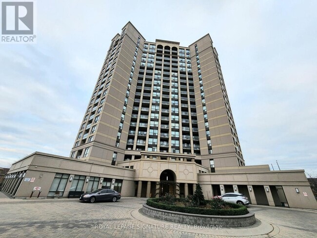 Photo du bâtiment - 220 Forum Dr