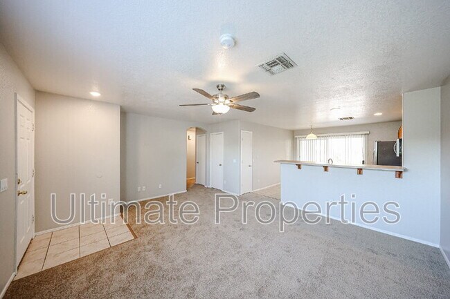 Foto del edificio - 15312 W Watson Ln