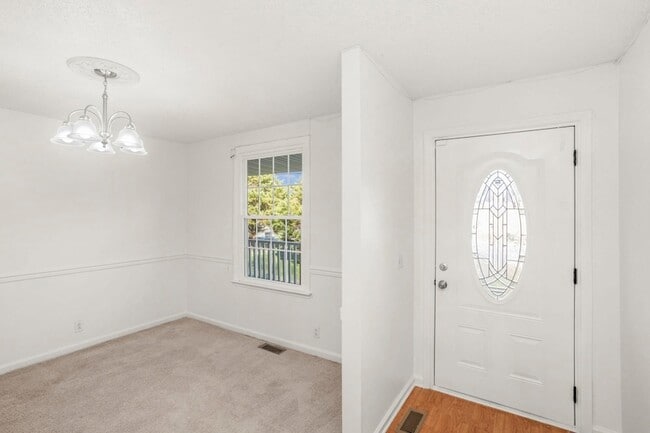 Building Photo - 5100 Colemont Dr