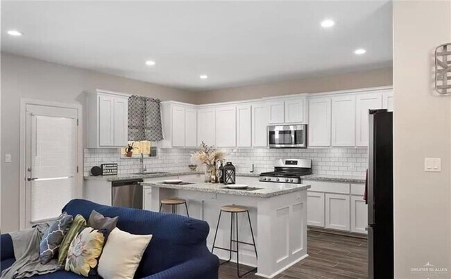 Foto del edificio - 13 Cascada Bnd Rd