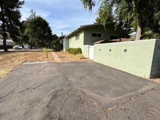 Building Photo - 8255 Churchill Dr