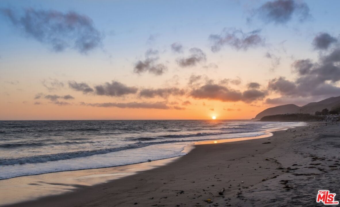 Primary Photo - 11770 Pacific Coast Hwy