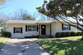 Building Photo - 12028 Hoblitzelle Dr