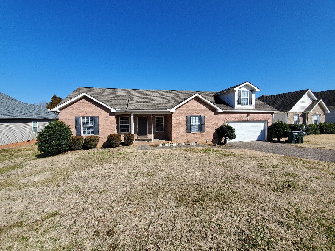 Foto principal - 106 Cambridge Dr