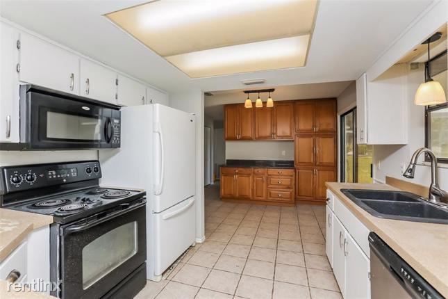 Building Photo - 3 br, 2 bath House - 36544 Doral Dr