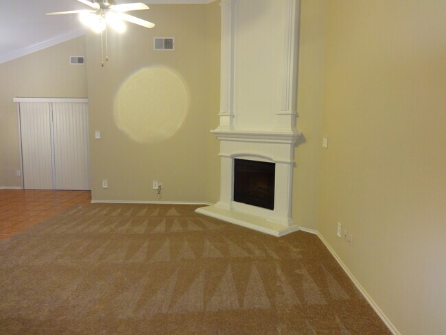 Foto del edificio - 1132 Fairweather Drive