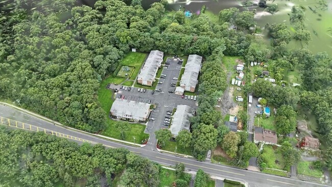  - Heatherwood House at Oakdale
