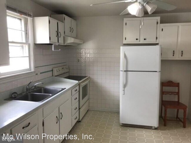 Foto del edificio - 4 br, 1 bath House - 1114 Burton Street