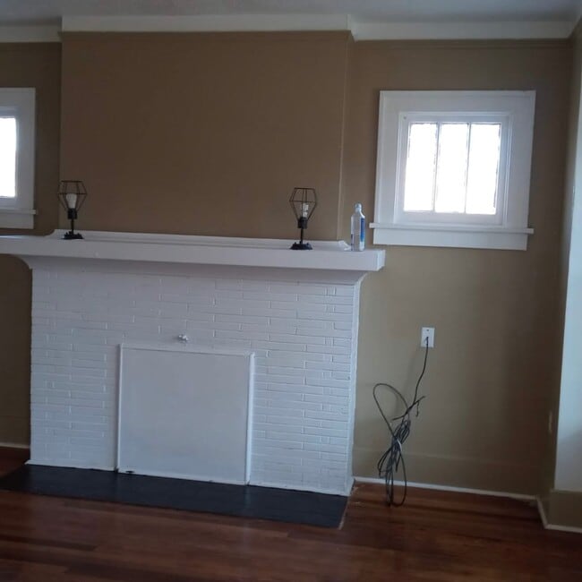 Foto del edificio - 1928 Gladstone St