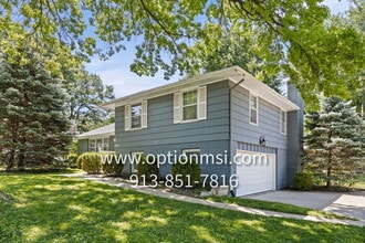 Building Photo - 5205 W 79th St