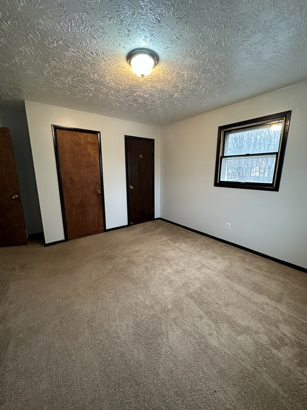 270 Washington Blvd Unit 6, Youngstown, OH 44512 - Room for Rent in ...