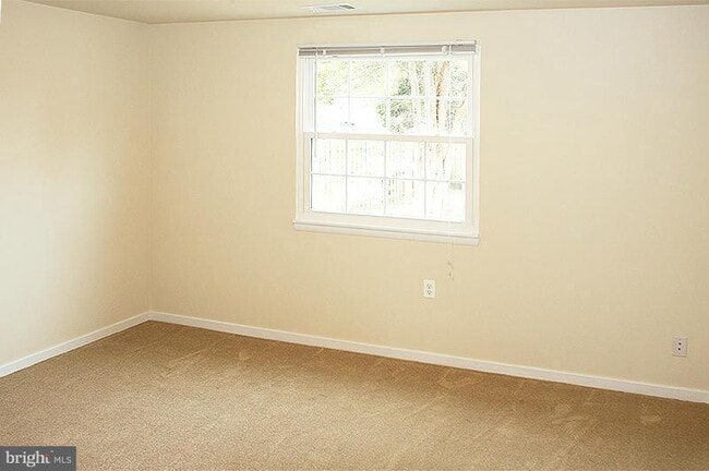 Building Photo - 1260 Wilshire Dr