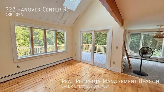 Foto del edificio - 322 Hanover Center Rd