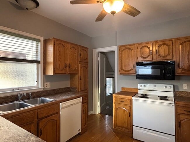 Foto del edificio - Super Cute 4BR/1 BA Single-Family Home in a Great St. Paul Neighborhood!