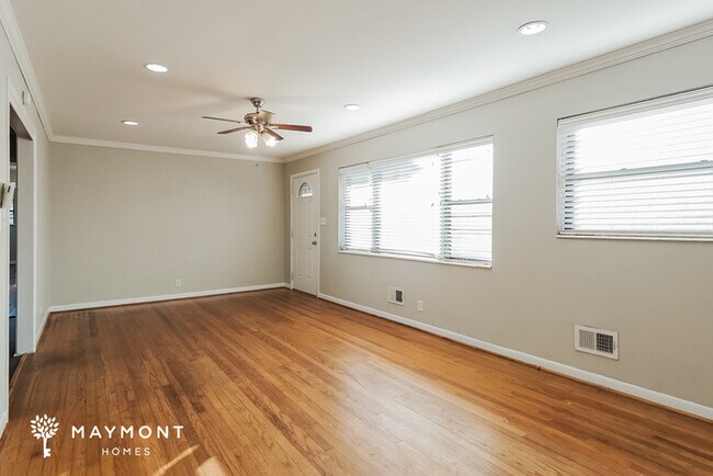 Building Photo - 533 9th Terrace