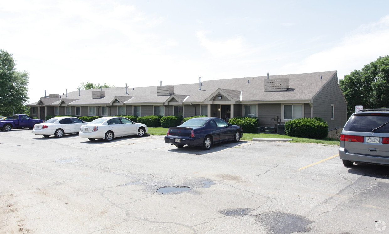 Building Photo - Thomasville Apartments