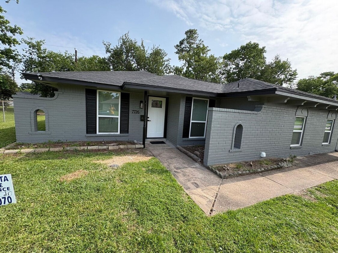 BEAUTIFUL HOME IN HOUSTON. MOVE IN READY!. - BEAUTIFUL HOME IN HOUSTON. MOVE IN READY!.