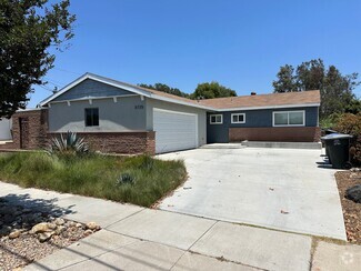 Building Photo - 5725 Yorkshire Ave