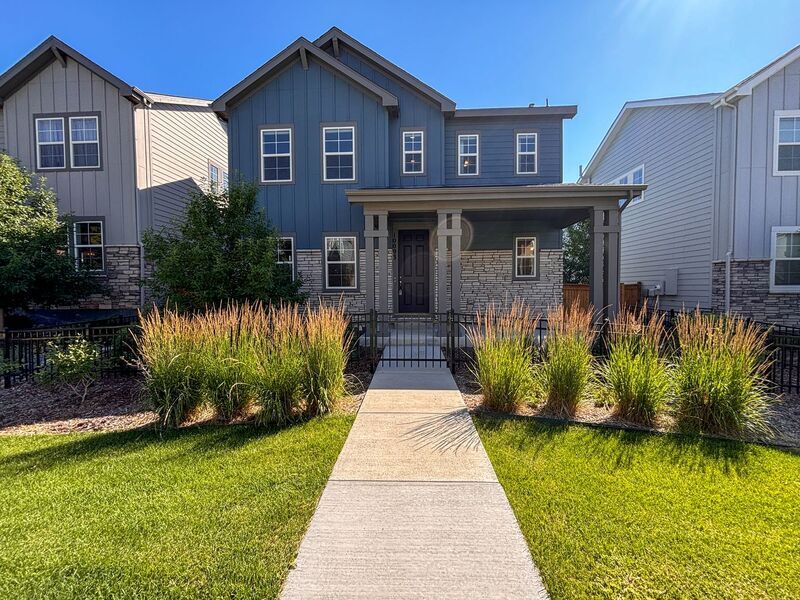 Foto principal - 10093 Flower St