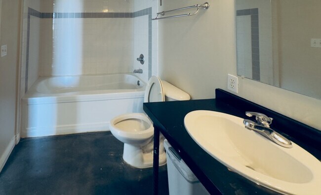 Foto del edificio - 1777 E 39th Ave