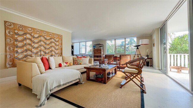 Foto del edificio - 200 Ocean Ln Dr