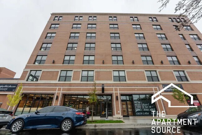 Building Photo - 949 W Dakin St
