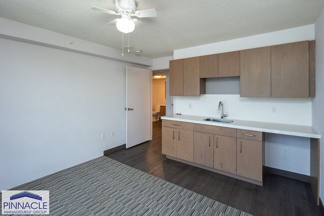 Building Photo - 7000 Hawaii Kai Dr