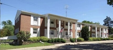 Building Photo - 555 N Pearl St