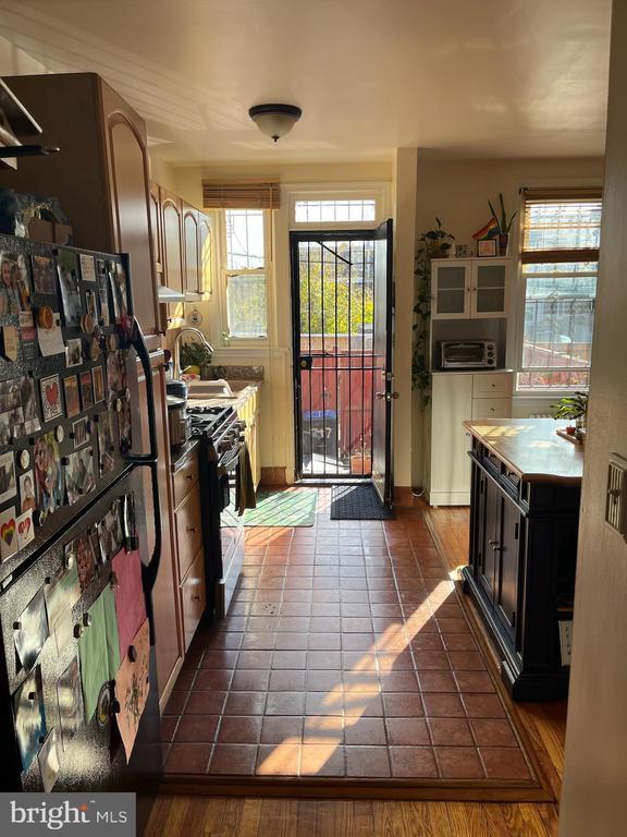 Foto del edificio - 717 Kearny St NE