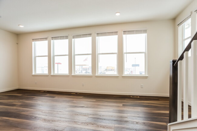 Foto del edificio - 4752 N Tower Dr