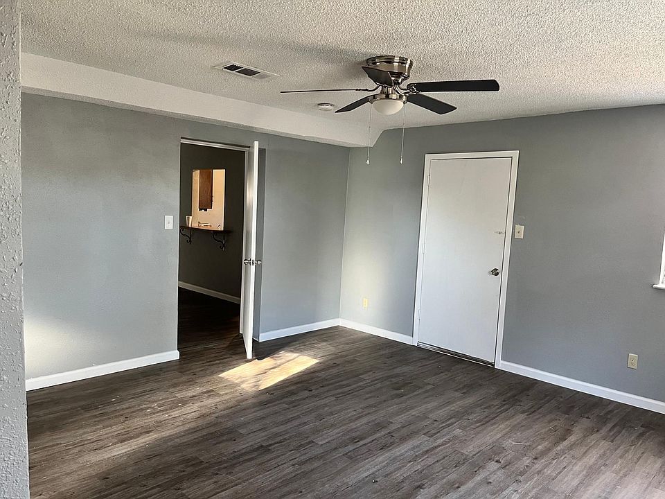 Primary Photo - 6710 Sebring Dr