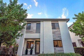 Building Photo - 4363 NW 81st Ave