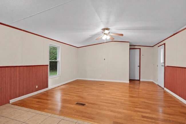Building Photo - 22521 W Rd