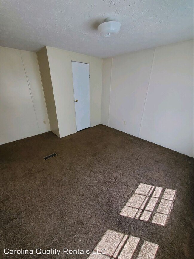 Building Photo - 4 br, 2 bath House - 415 Walter Bowen Road