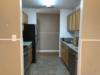 Building Photo - 715 Meadow Ct