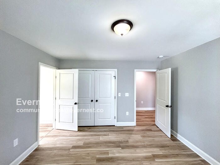 Building Photo - Charming 3-Bedroom Home in a Convenient Lo...