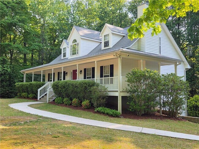 Foto del edificio - 3060 Glen Wallace Dr