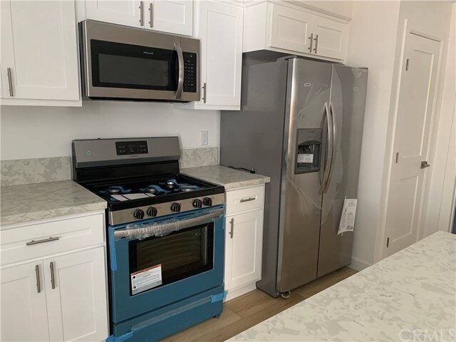 Foto del edificio - 246 N Catalina St