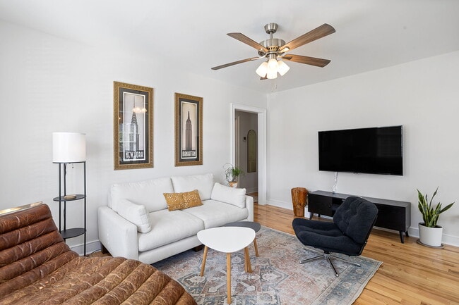 Foto del edificio - 3739 Tim St