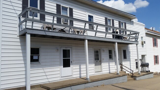 Building Photo - 477 Philadelphia St