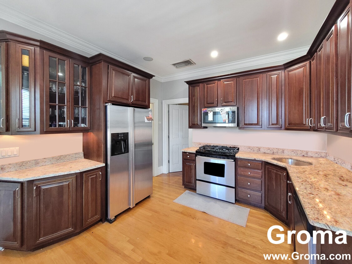 32 Ward St Unit 1, Boston, MA 02127 32 Ward St Boston, MA