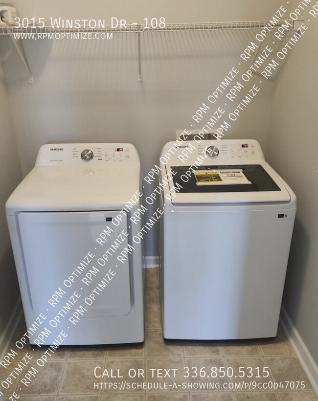 Foto del edificio - 3015 Winston Dr